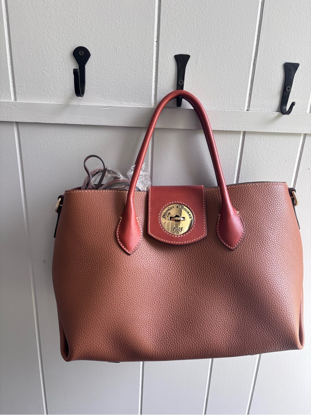 NWOT Dooney & Bourke Brown/Rust Pebble Leather Tote with Gold Accent